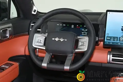 比亚迪又添新丁，亏电油耗49L，四驱+激光雷达，钛7买得钛对了-1