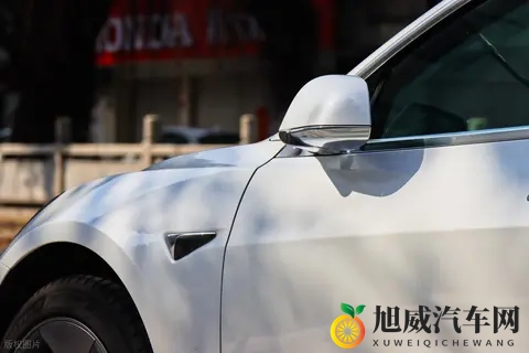 特斯拉FSD 来华终极考试：是 “自动驾驶龙” 还是 “罚单制造虫”？-2