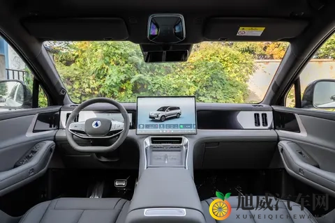 腾势N8L DM：全家人一起出游，大六座SUV该怎么选？-3