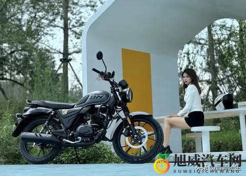 通勤溜车实测!豪爵DN150油耗189L,复古范儿缺失成最大槽点?-1