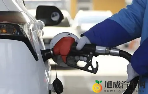 体育生粗口自慰出精18禁网站：体育生不当行为涉黄内容，网站禁入18岁以下-3