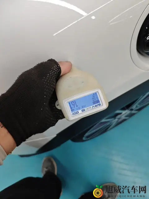 23年MINI COOPER S，准新车22万，精致女孩代步新选择？-3