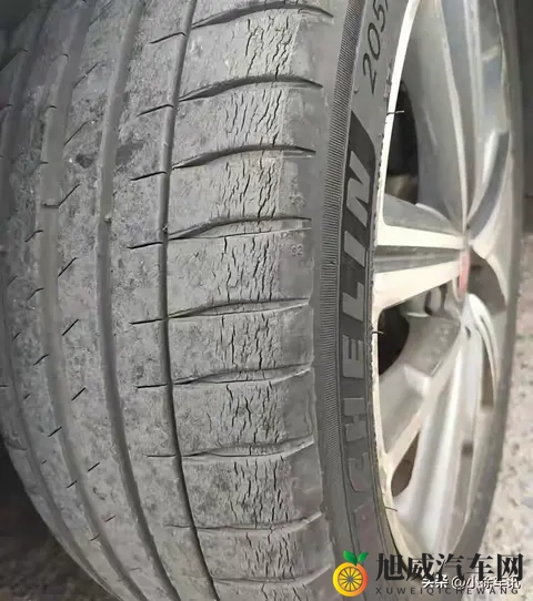 司机注意了，轮胎用5年花纹还挺深，要更换吗？不注意可能出大事-2