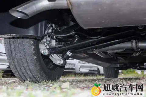 家用MPV新标杆！轴距2910mm，侧滑门+七座布局，五菱星光730-2