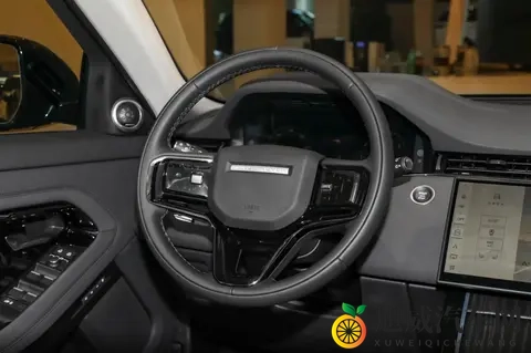 依旧两款车型可选，2026款揽胜极光L气场强大，标配20T发动机-3