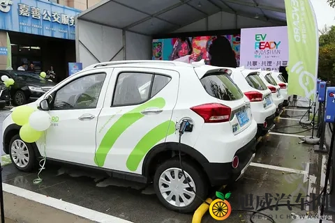 京东国民好车上市，10万元内唯一换电车，7819万元竞拍者已悔拍！-1