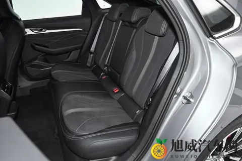 2026款吉利星瑞：20T+8AT，L2级辅助驾驶，13万级燃油轿车新标杆-3