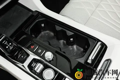 体验2026款领克09，20T+8AT+全时四驱-1