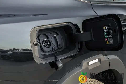 捷途山海 T1 新增四驱车型：丰富选择，能否撬动市场？​-3