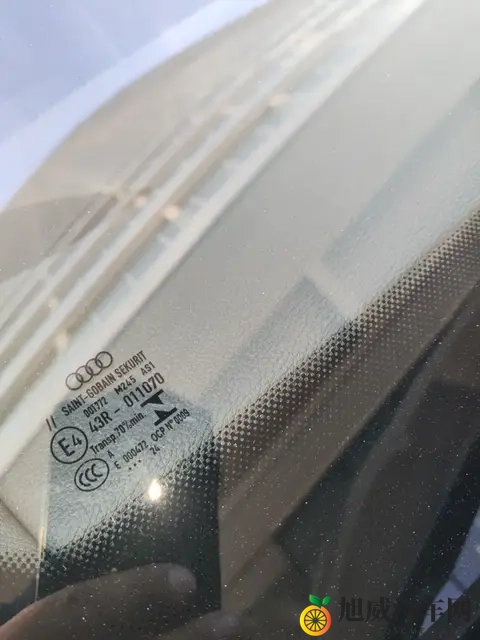 一手准新奥迪Q5L，28万公里，豪华驾享触手可及！-3