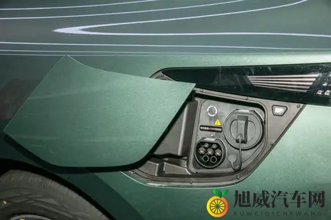 解读星纪元ES纯电版Max：20万级纯电轿车的智能化新标杆-2