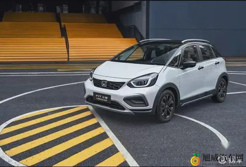 男生和女生差差差下载：汽车下载偏好大揭秘：男女车主喜好有何不同？-1