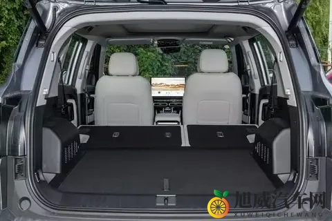 四驱版来了！这台15万级SUV可城可野，适合全家出游-2