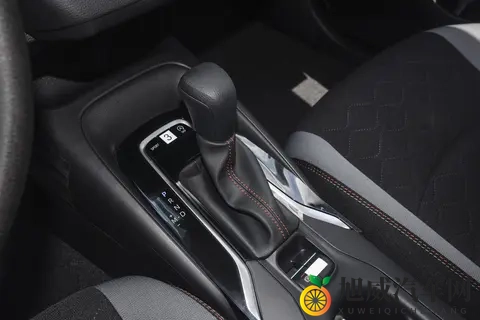 丰田卡罗拉卖疯了！惠后758万起，哪款值得买？-2