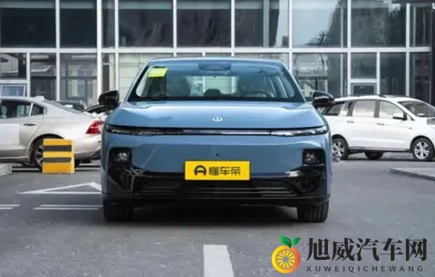 以智驾+豪华破局，风云A9L光辉1719万元起-1