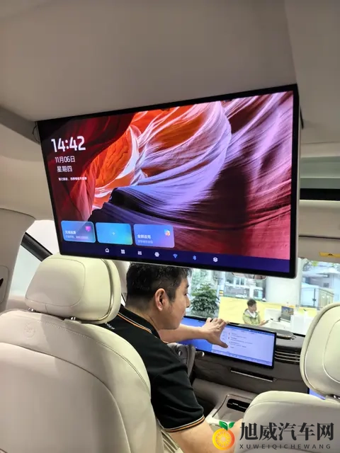 智己LS9实车静态体验，LS7车主哭晕在厕所-3