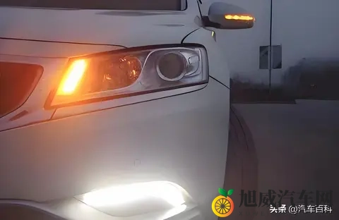 开车不打转向灯，28%事故因它起，新规罚到肉疼！-2