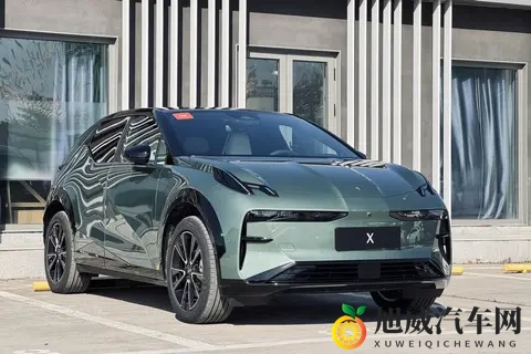 试驾极氪X精致臻享款,精致小车再进化!-3