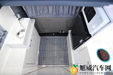 打工人的终极归宿：一台能赚钱养家，也能诗和远方的车来了！-1