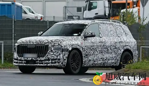 迈巴赫GLS的竞品，奥迪Q9霍希版谍照！品牌新旗舰SUV，真男人开V8-2