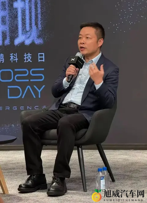 揉我胸 啊 嗯～流水小玩具：智能语音助手革新驾驶体验，汽车科技新潮流来袭-3