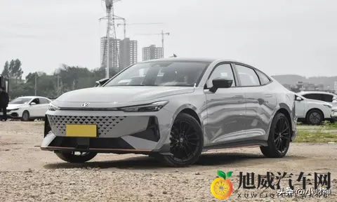 预算10万想买拉风钢炮轿车?这3台车性能、颜值、空间全都有!-2