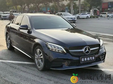 11万多拿下蓝色奔驰C级,9万公里豪华入门新选择?-1