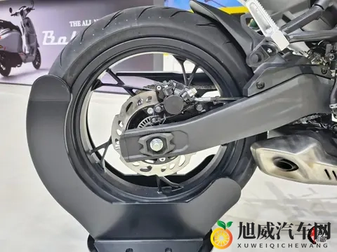 EICMA回顾：147匹马力+双通道ABS，无极R125S入门级运动街车-1