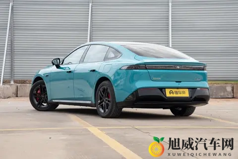 这款15万级智能轿跑新宠有什么魅力？深度体验eπ007+找到答案！-2