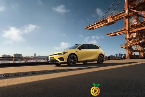 对话零跑汽车：Lafa5定位全球车型，接棒高尔夫GTI、目标月销破万-3