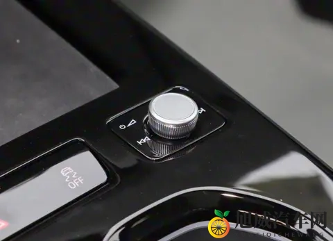 奥迪新车没白等，低功率不带电加速7X秒？采用半隐藏式门把手-3