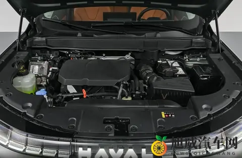 拉长轴距迫不得已，全新哈弗H6L设计挺新颖，15T动力有点不足？-1