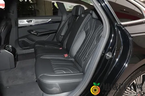 2025款红旗H9全系解析：7款车型怎么选？入门版就有高性价比-3