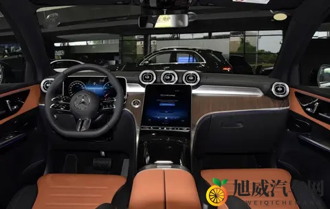 全新奔驰GLC长轴距3998万起，燃油版配置更新-3