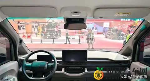 吉利率先出击！全新多功能车799万元，关键车长5米，性价比拉满-2