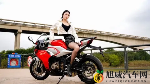 骑上四缸仿赛去兜风—与生活和解的最好方式-1