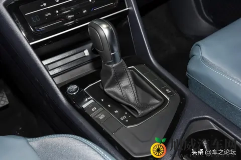 大众终于坐不住了！799万起 15T+7挡双离合 油耗低至57L-2