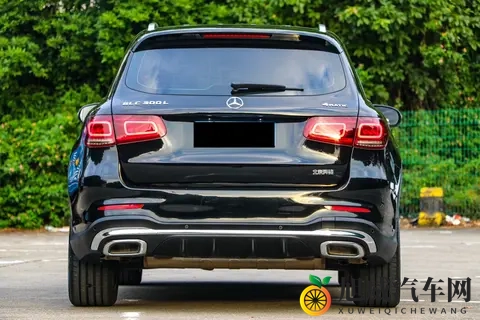 23年1月上牌，30万拿下准新一手奔驰GLC香不香？-1