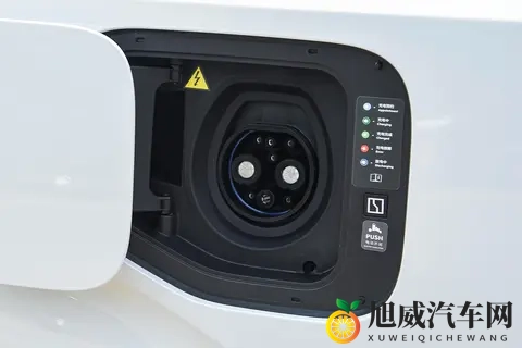 极氪 009 七座过道版两驱 108kWh 解析,兼顾长续航与实用,带劲!-3