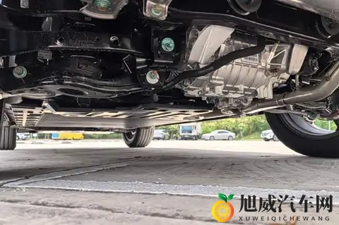 试驾排队的比亚迪方程豹钛7到底如何？-3