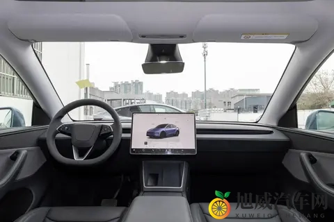特斯拉 Model Y 长续航后驱版上市 821km 续航 + 三元锂直击续航焦虑-1