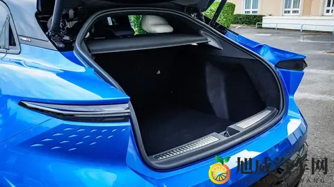 奶爸车？不，驾驶Alpine A390，一辆藏着赛道灵魂的电动猛兽-3