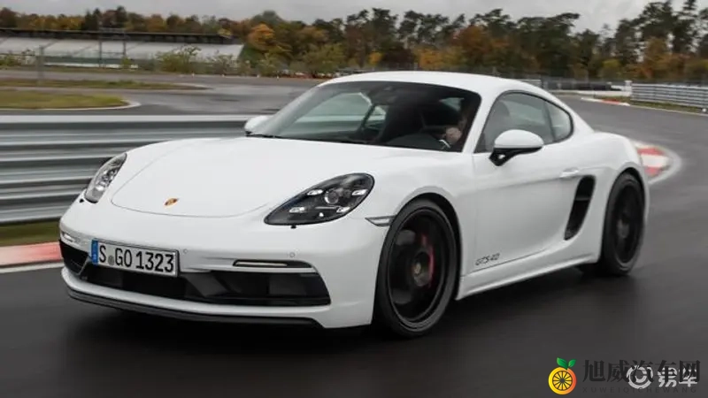 被迫穿高跟鞋调教捆绑:汽车新潮流:融合艺术与安全,个性驾驶盛宴-1