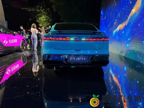限时1399万起 全系标配激光雷达 东风奕派eπ007+正式上市-2