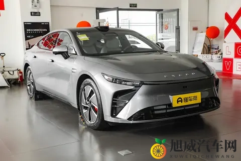 星纪元ES增程版Ultra四驱旗舰：重新定义中大型纯电轿车的均衡性-2