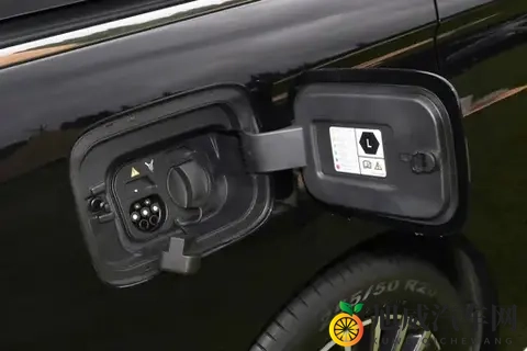 华为乾崑ADS 4+增程动力,2026款岚图梦想家会成为高端MPV新选择?-2