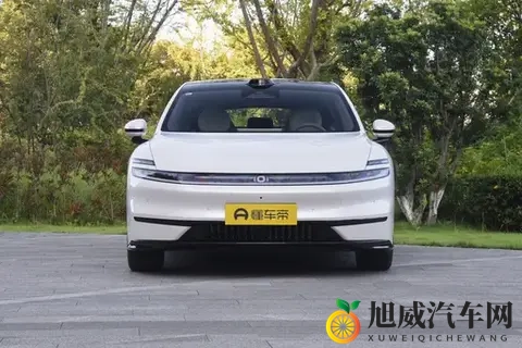 新能源车家用推荐？实地体验长安启源A06，适合多口之家-3