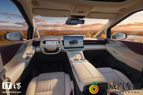 小鹏 X9 超级增程车型全球首发「三排电动三折叠」-3