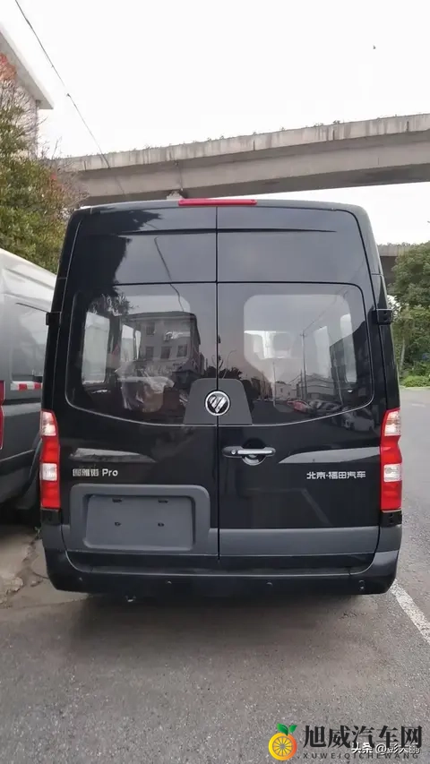 图雅诺全新中网样式，宽大有力，7座多功能用车-1