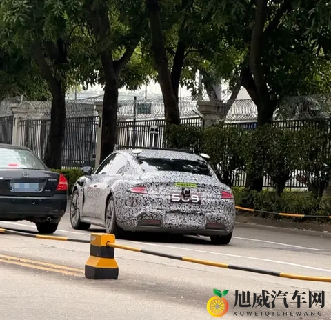 SU7 改款伪装车谍照曝光：十字大灯 + 隐藏门把手，能否打动新用户-1